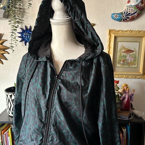 Draft Listing - Picture 2 of 6